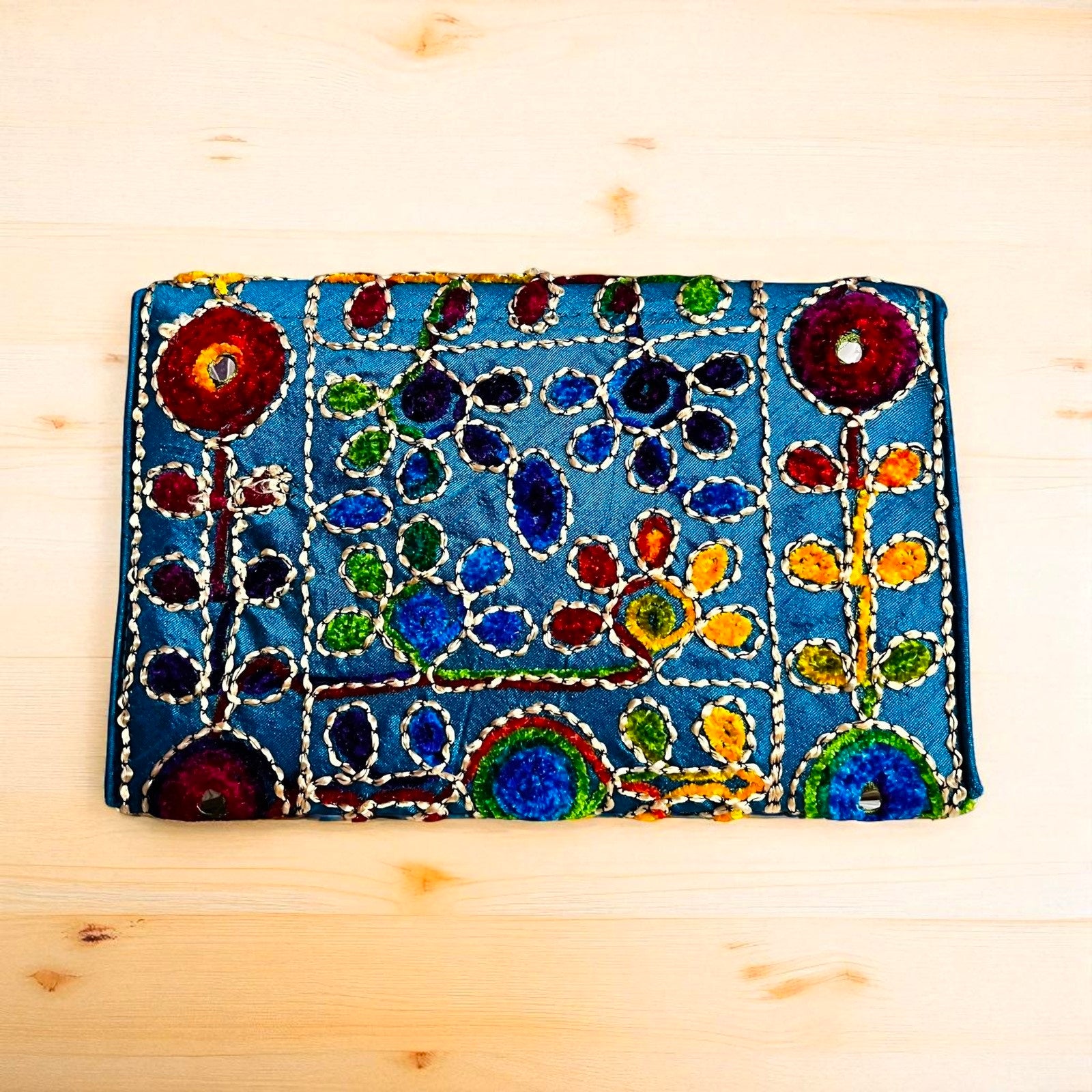 MAGGOT Clutch Bags Sling Bags Cross Body Bags Office bags Travel bags for Women 30X20 Cm